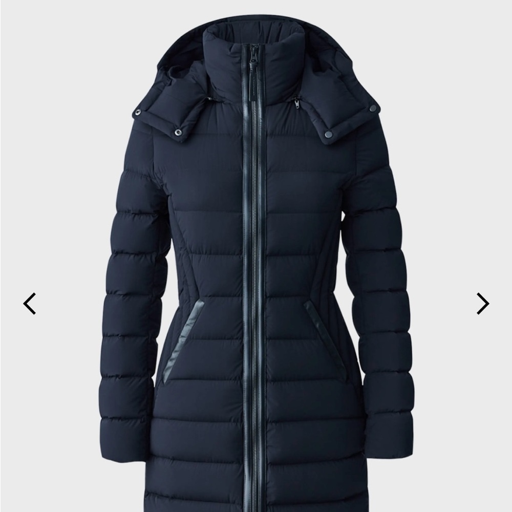 Mackage FARREN Agile-360 down coat with removable hood (Size S)